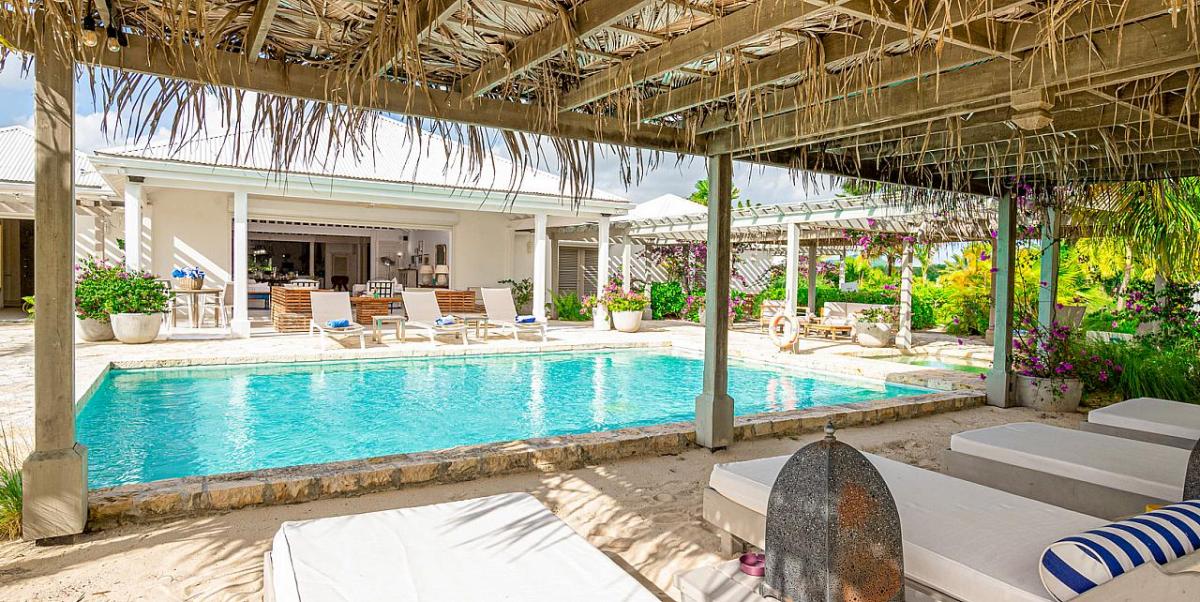 Palm One 8 bedroom villas in Antigua