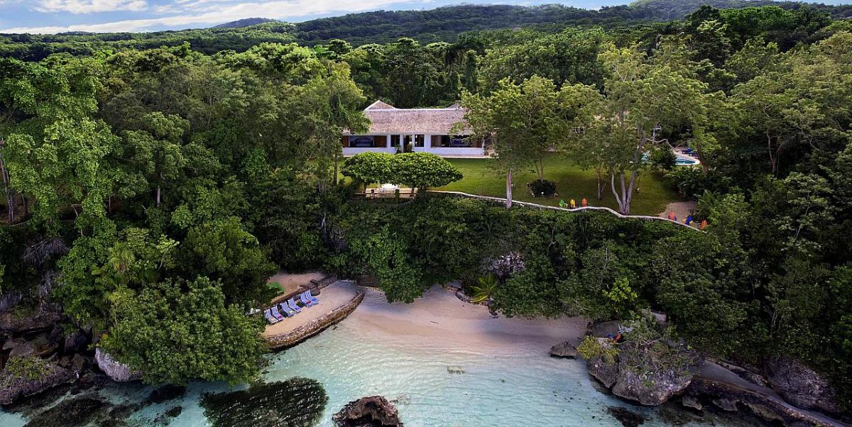 Gloden Eye, Ian Fleming villa Jamaica where to rent a villa in the Caribbean