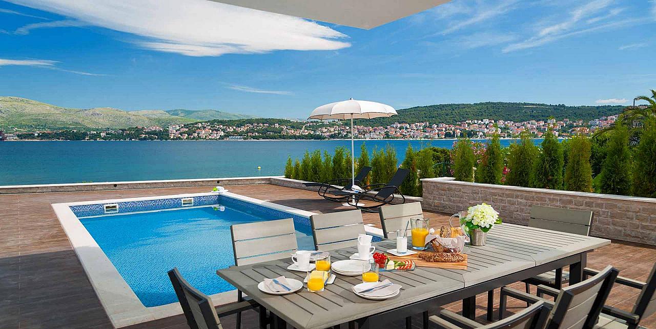 Villa Trogir Twins 1