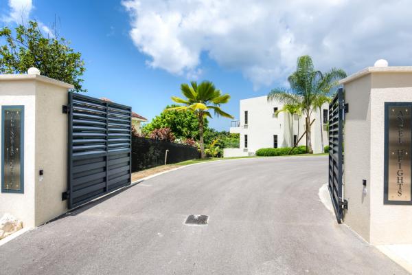 Angel Heights and Hummingbird Cottage 