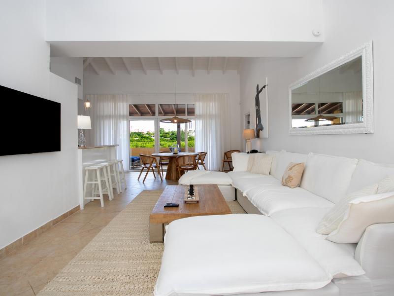 Marina 360 , Cupecoy 