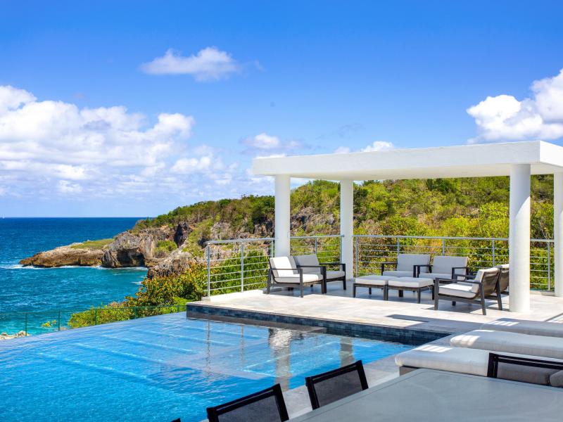 Le Rêve Bleu , Little Bay 