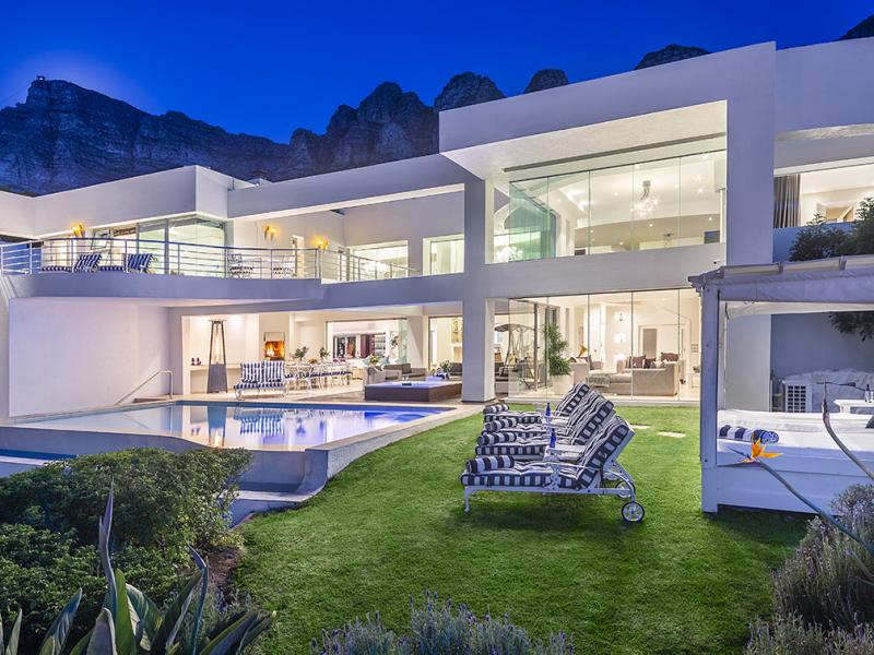 Hollywood Mansion , Cape Town 