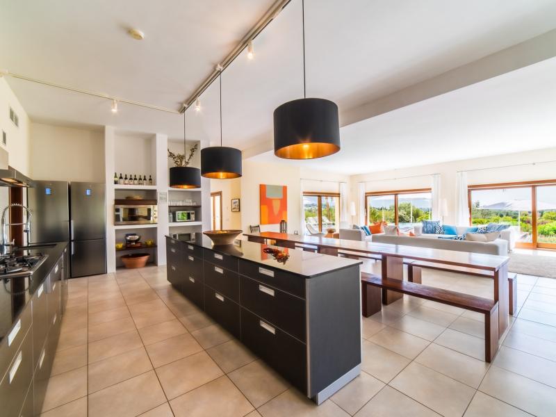 Son Sard , East , Son Severa 