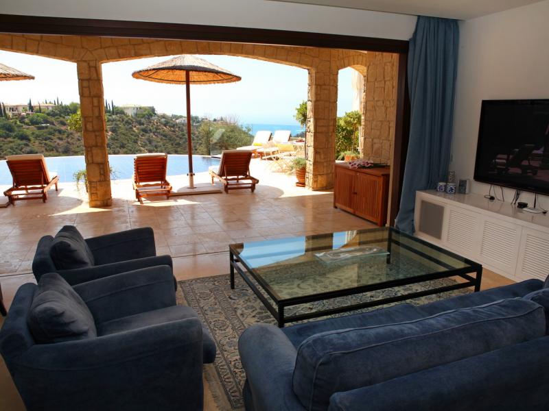 Aphrodite Hills Residences - Villas & Apartment , Paphos 