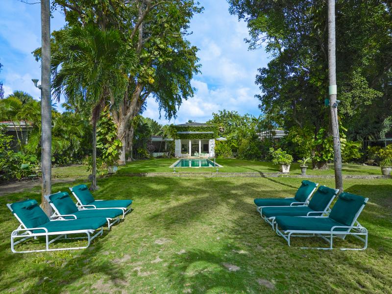 Nelson Gay-Beachfront , Beachfront villas Barbados , Speightstown , St Peter , West Coast Barbados 