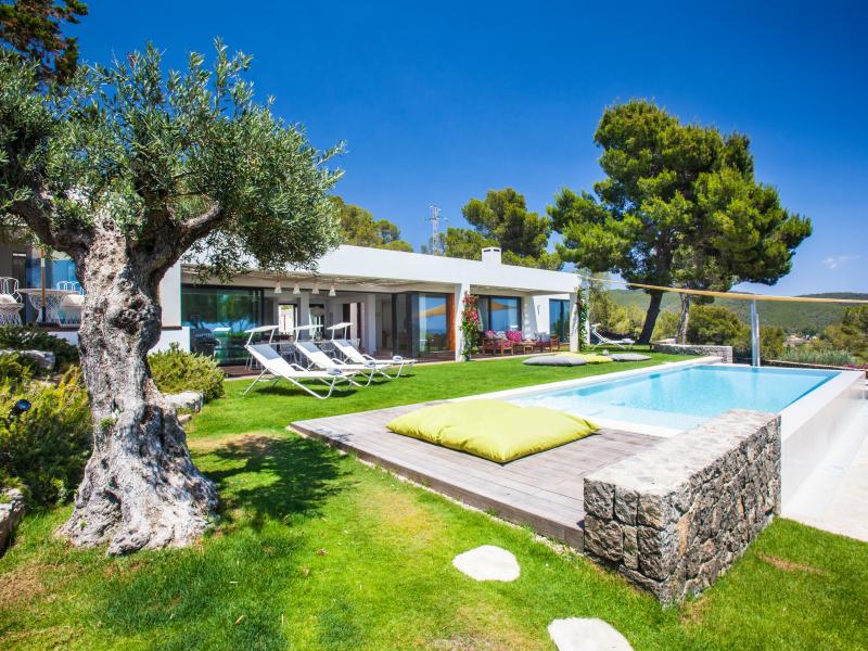 Can Concordia , South 