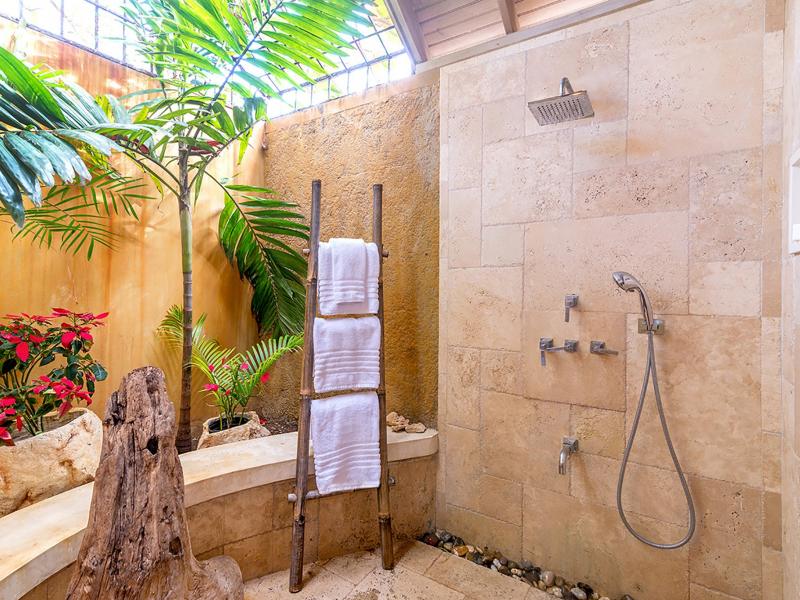 Hidden Bay by the Sea , 