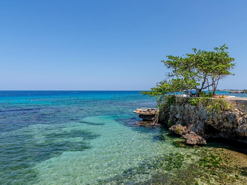 Hidden Bay by the Sea , 