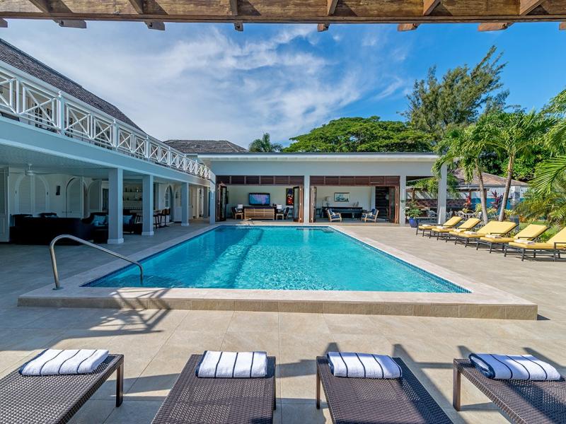 Sweet Spot on The Beach , Runaway Bay 