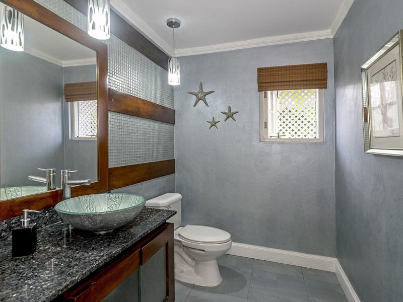 Sweet Spot on The Beach , Runaway Bay 