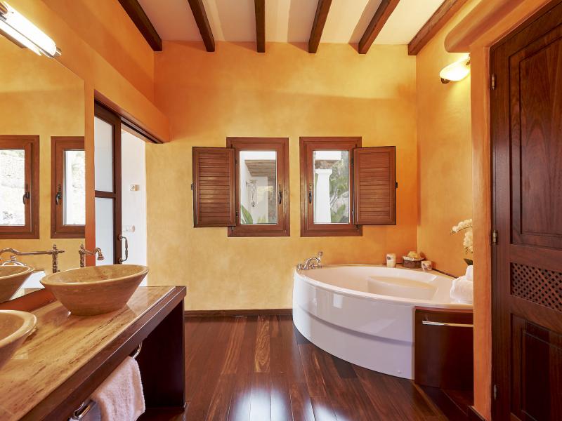 Cana Delfina , North , San Carlos 