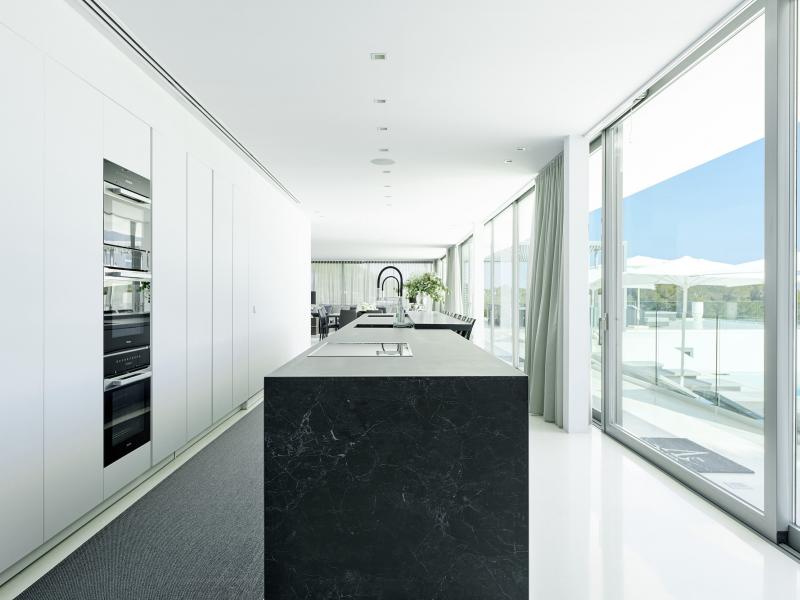 Villa La Costa , East 