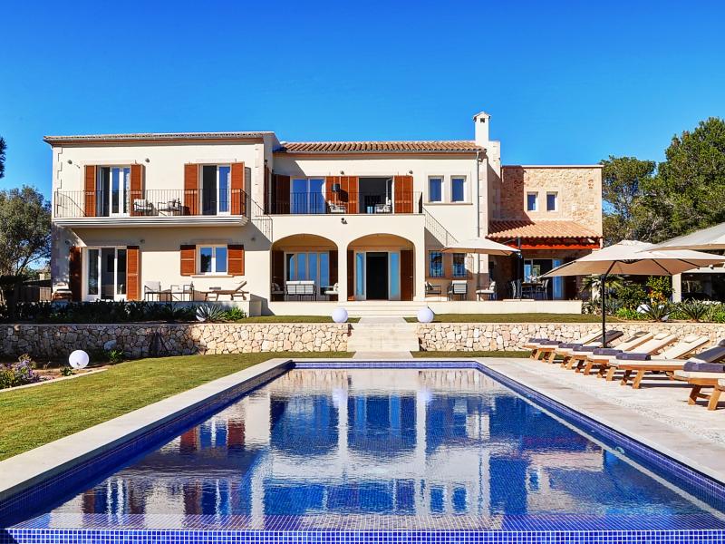 Can Estera , East , Porto Colom 