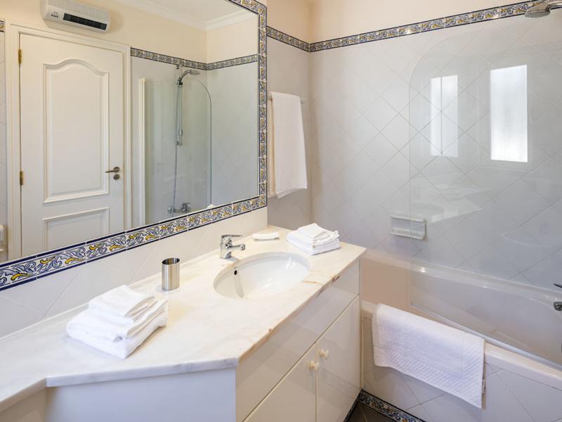 Villa Bianco , Algarve , Vale Do Lobo 