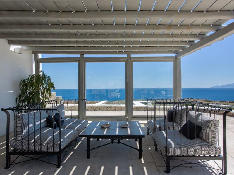 Mega Pyrgi Domain , Mykonos 