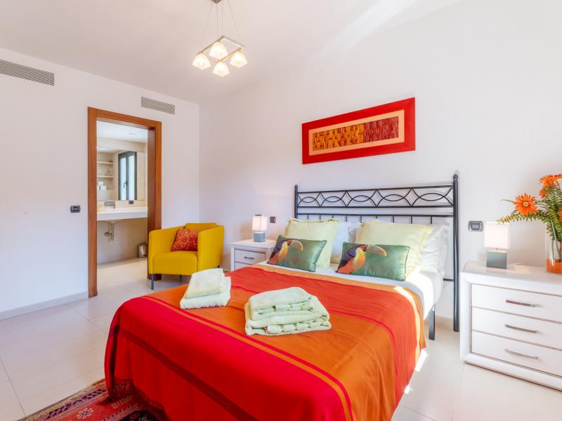 Villa Cantante , Portals 