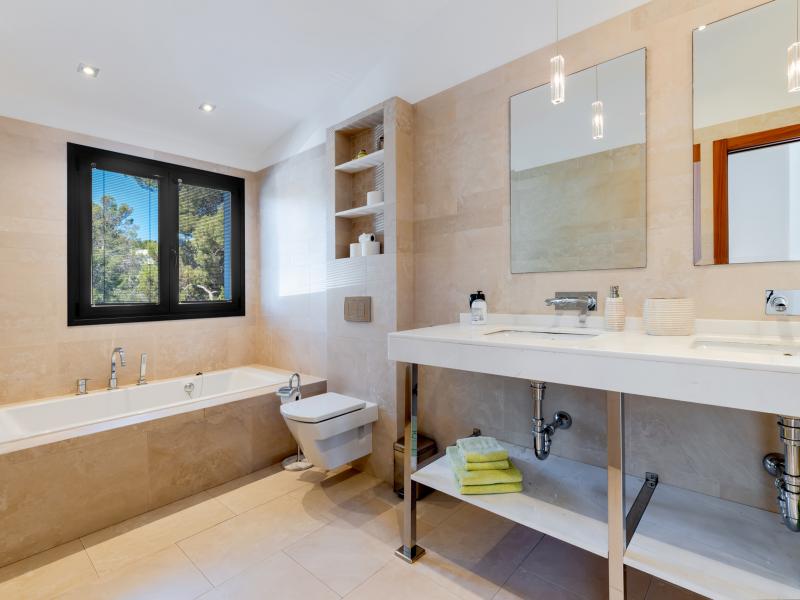 Villa Cantante , Portals 