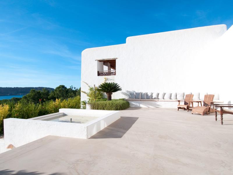 Can Xarraca , Portinatx 