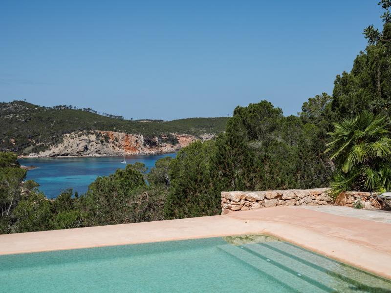 Can Xarraca , Portinatx 