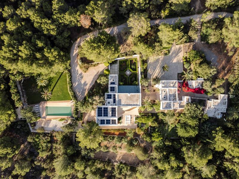 Can Xarraca , Portinatx 