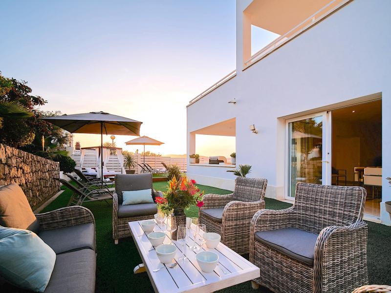 Villa Samy , Cap Martinet 