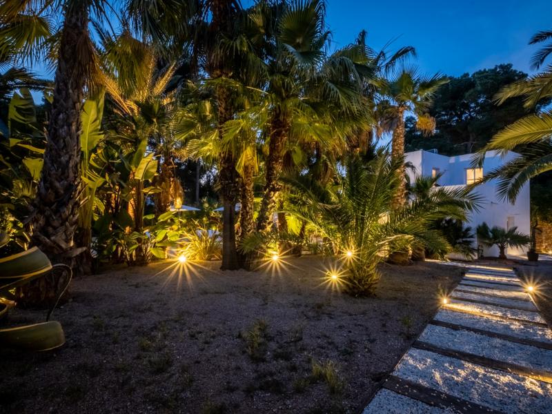 Villa Zola , Roca Llisa 