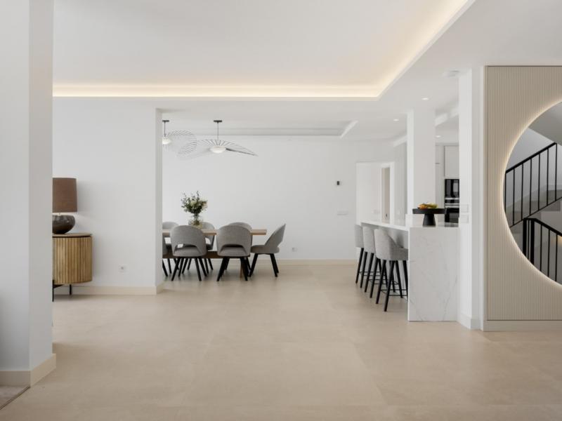 Los Delfines , Marbella 