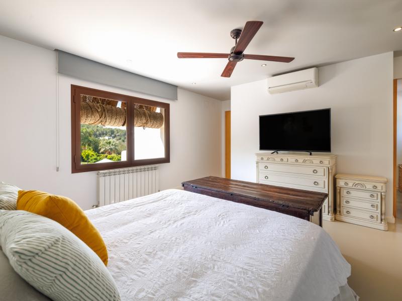 Can Peralta Vell , San Carlos 