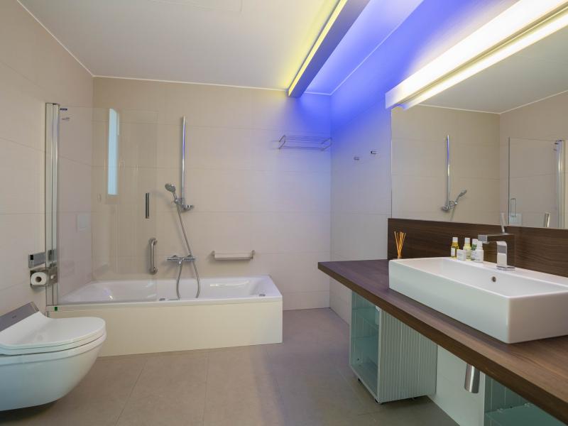 Casa Fourteen , Jesus 