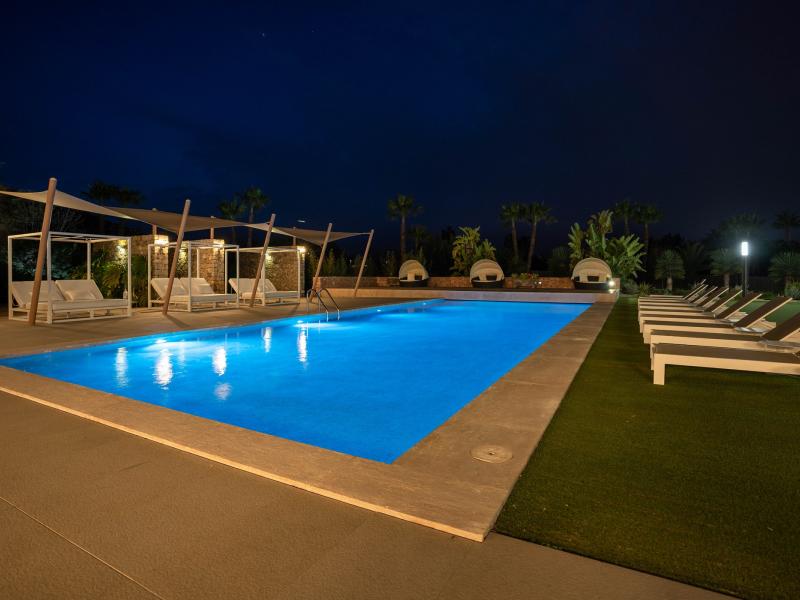 Casa Fourteen , Jesus 