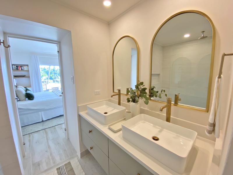 Glitter Bay 213 , Beachfront villas Barbados , Glitter Bay , Porters , St James , West Coast Barbados 