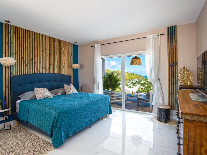 La Casa del Jefe , Orient Bay 