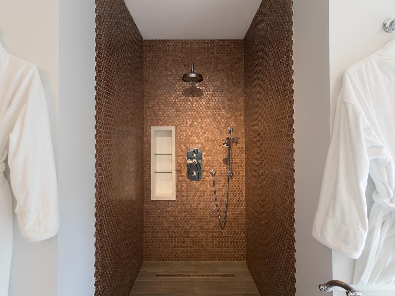 Le Caprice , Terres Basses 