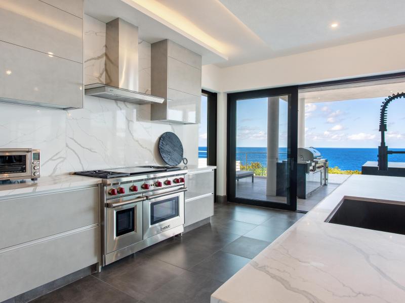 Le Rêve Bleu , Little Bay 