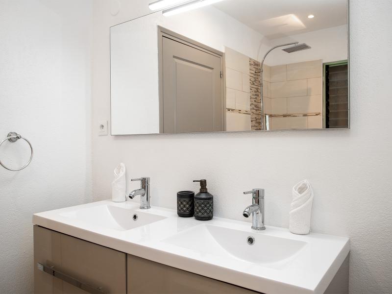 La Casa del Jefe , Orient Bay 