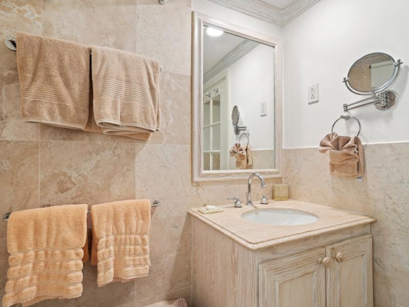 Villas on the Beach 201 - Barolo , Beachfront villas Barbados , Holetown , St James , Villas on the Beach, Barbados , West Coast Barbados 