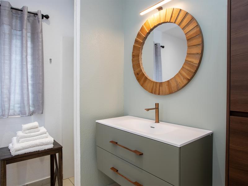 La Casa del Jefe , Orient Bay 