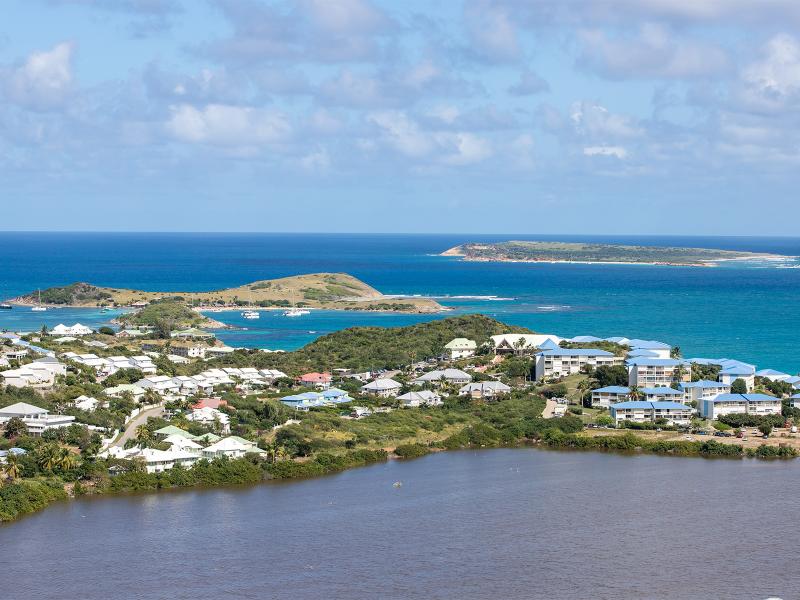 La Casa del Jefe , Orient Bay 