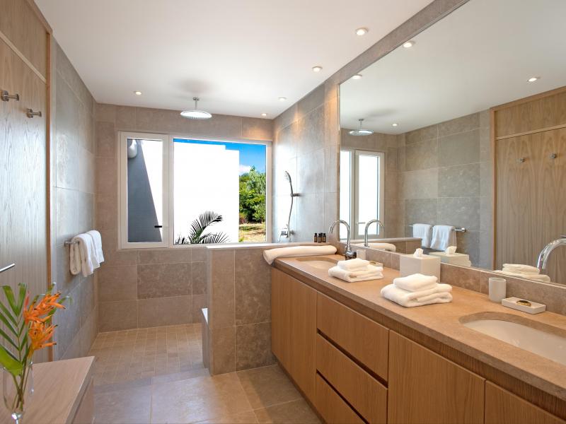 La Hacienda , Terres Basses 