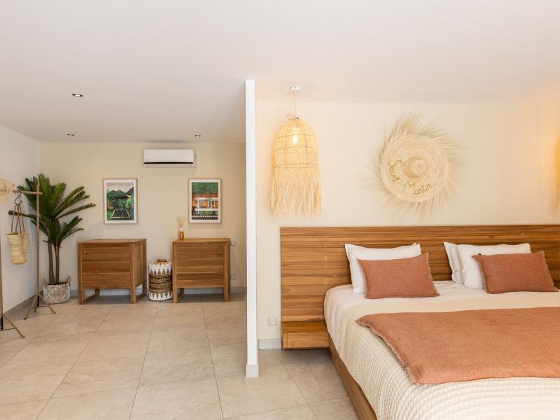 Vogue Art , Orient Bay 