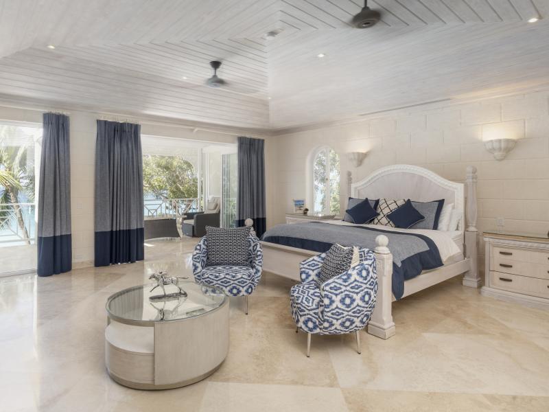 Old Trees 302 - La Mirage Penthouse , Beachfront villas Barbados , Old Trees , Paynes Bay , St James , West Coast Barbados 