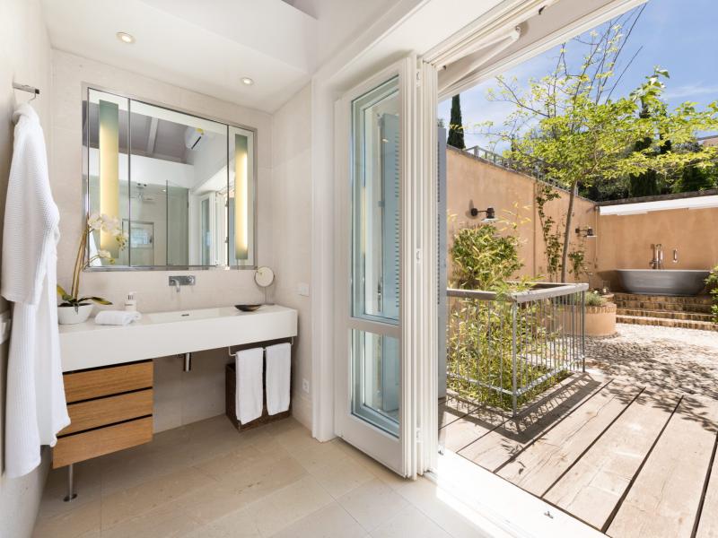 Kingfisher Point Estate , Corfu 