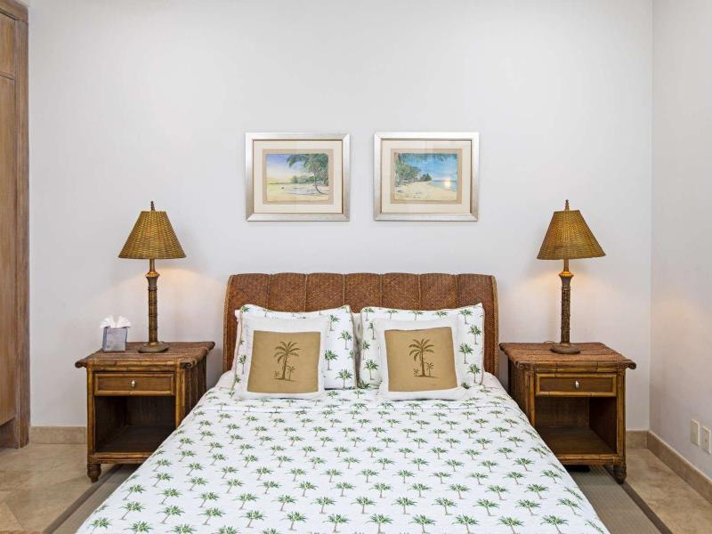 Sandy Cove 301 - beachfront , Beachfront villas Barbados , Prospect , Sandy Cove , St James , West Coast Barbados 