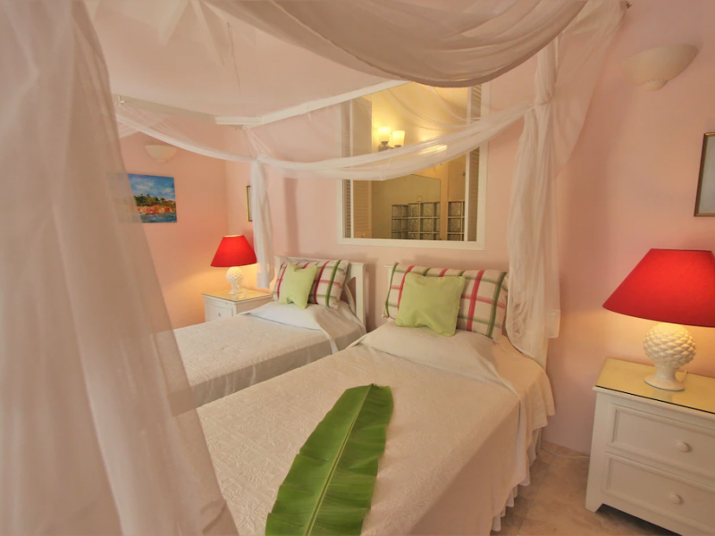 Bay House , Dieppe Bay 