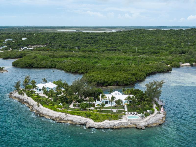 Middle Cay Private Island , Harbour Island 