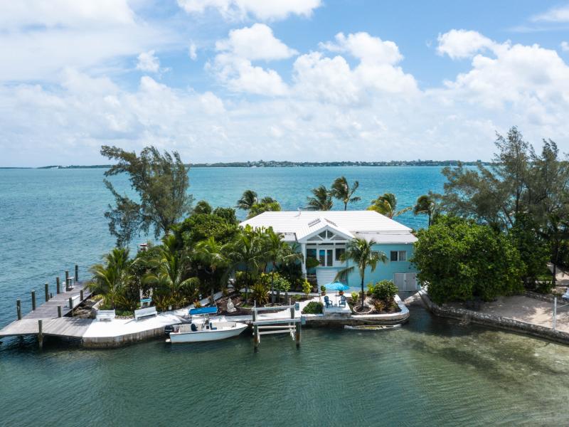 Middle Cay Private Island , Harbour Island 