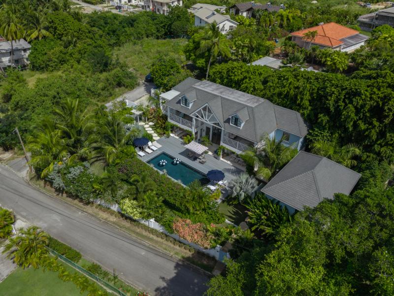 Seastar House and Cottage , 