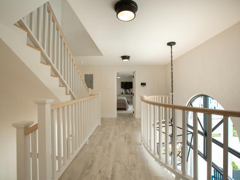 Seastar House and Cottage , 