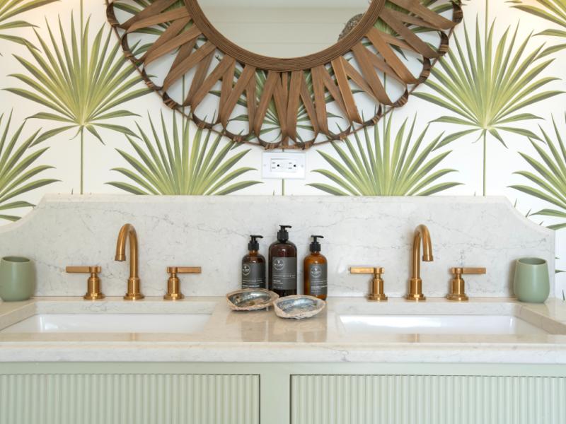 Seastar House and Cottage , 